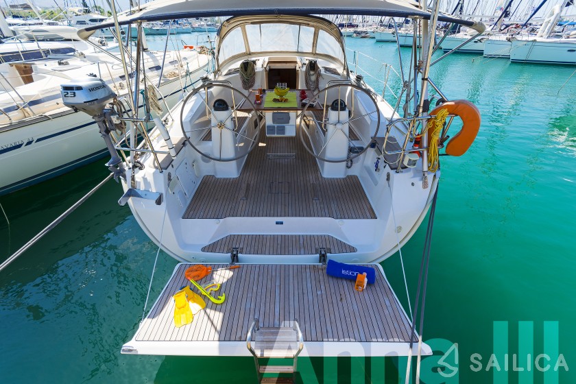 Bavaria Cruiser 40 - Yacht Charter Sailica