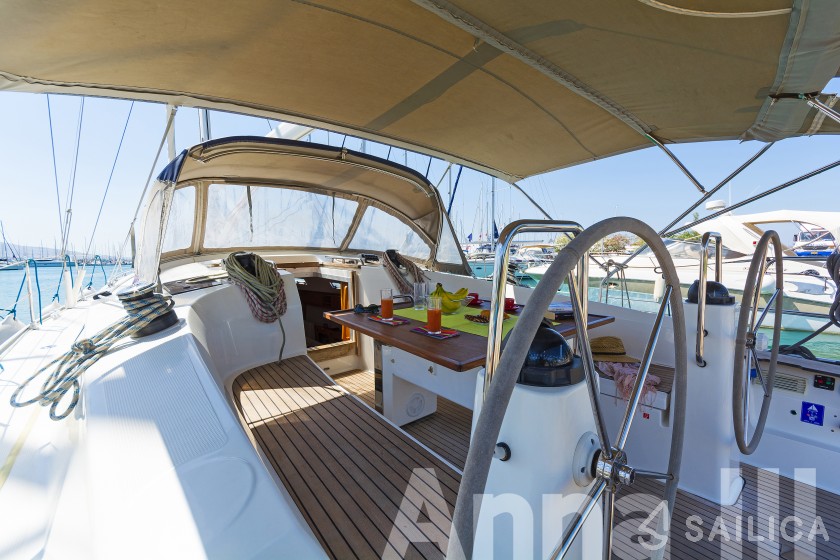 Bavaria Cruiser 40 - Yacht Charter Sailica