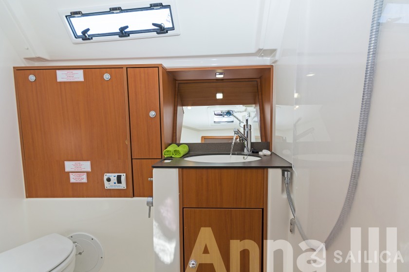 Bavaria Cruiser 40 - Yacht Charter Sailica