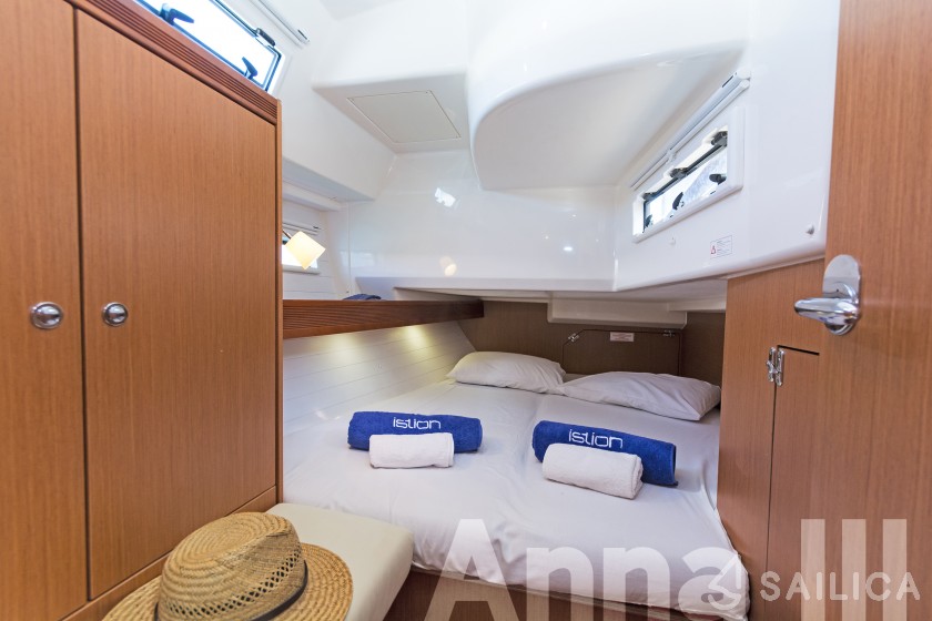 Bavaria Cruiser 40 - Yacht Charter Sailica