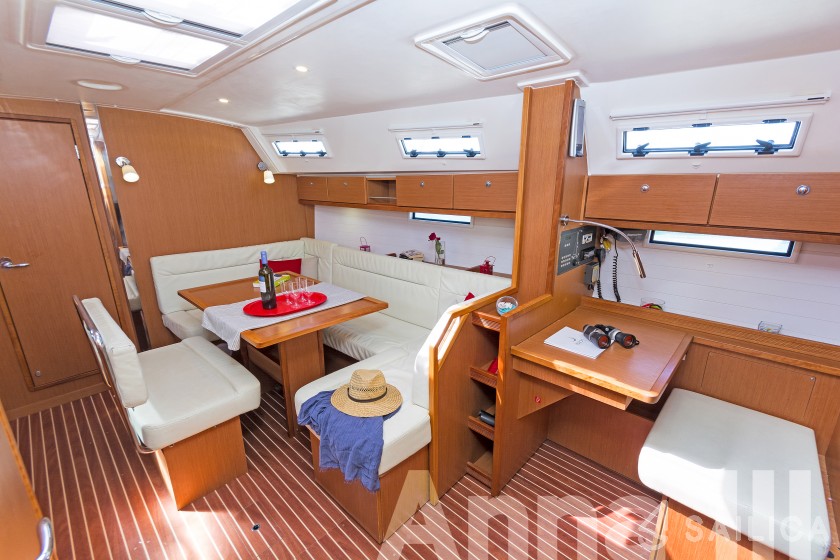 Bavaria Cruiser 40 - Yacht Charter Sailica