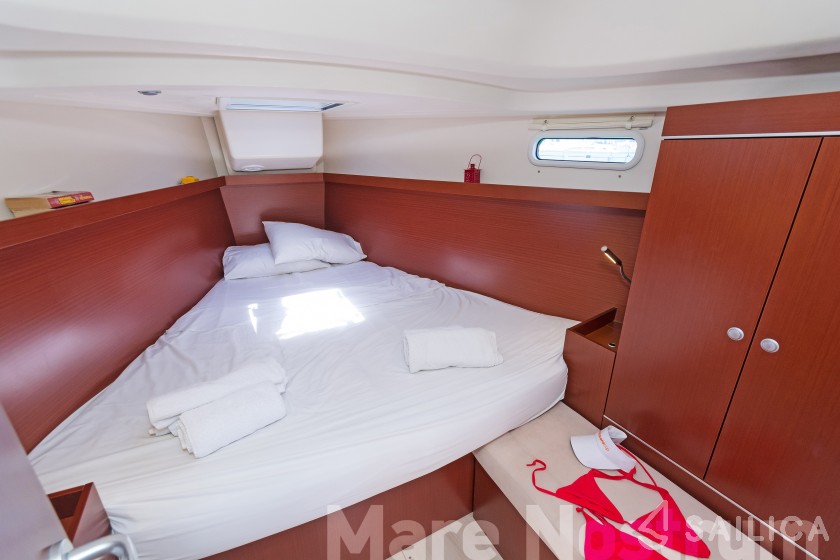 Hanse 385 - Yacht Charter Sailica
