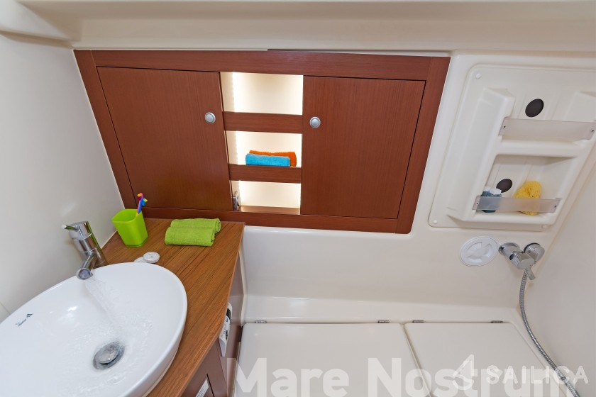 Hanse 385 - Yacht Charter Sailica