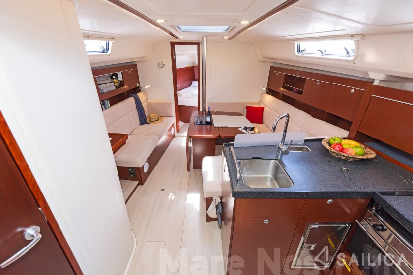 Hanse 385 - Yacht Charter Sailica