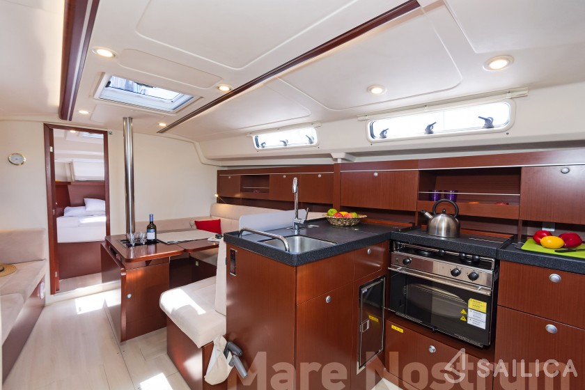 Hanse 385 - Yacht Charter Sailica