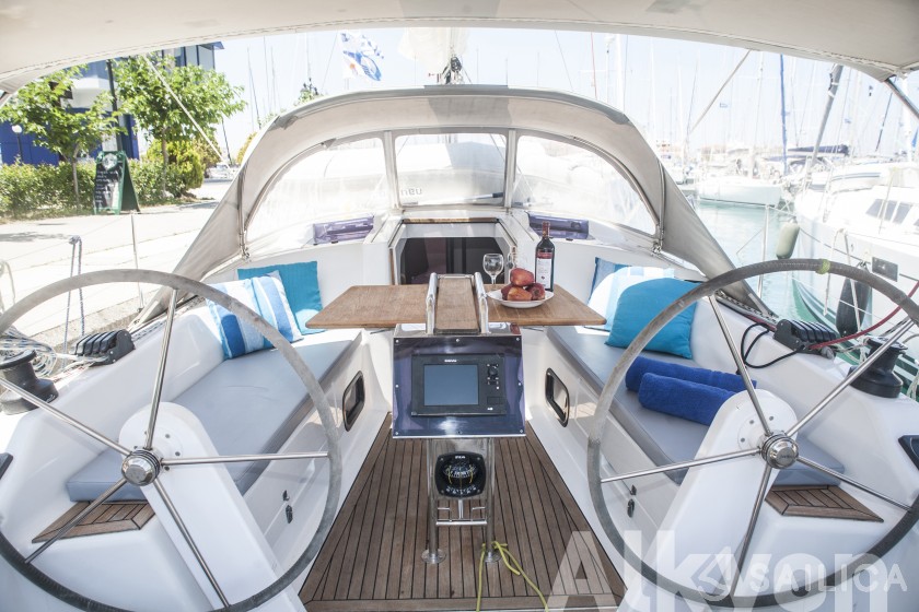 Hanse 345 - Yacht Charter Sailica