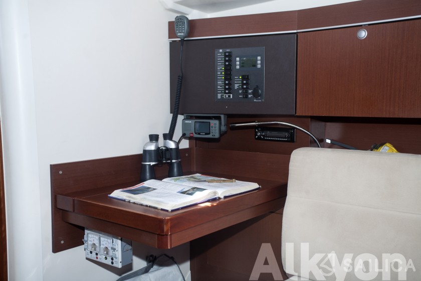 Hanse 345 - Yacht Charter Sailica