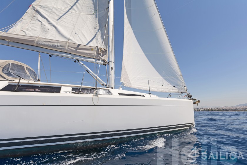 Hanse 345 - Yacht Charter Sailica