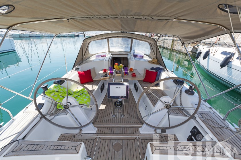 Hanse 345 - Yacht Charter Sailica