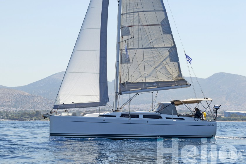 Hanse 345 - Yacht Charter Sailica