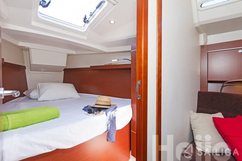 Hanse 345 - Yacht Charter Sailica