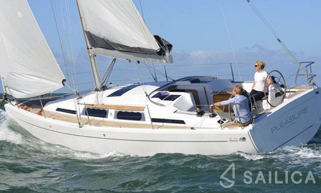 Hanse 345 - Yacht Charter Sailica