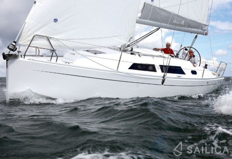 Hanse 325 - Yacht Charter Sailica