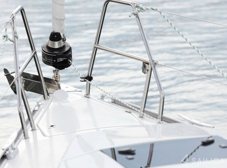 Hanse 325 - Yacht Charter Sailica