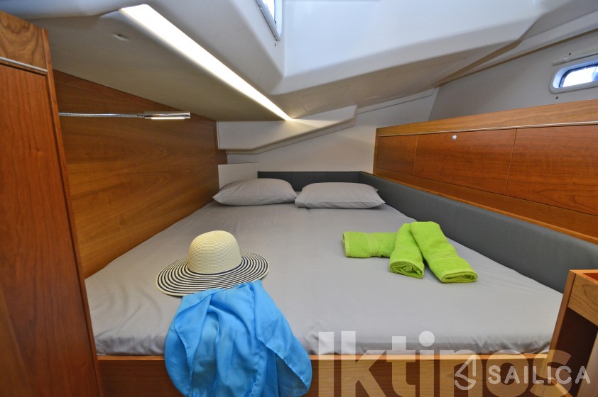 Hanse 505 - Yacht Charter Sailica