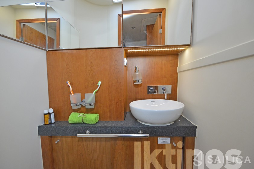 Hanse 505 - Yacht Charter Sailica
