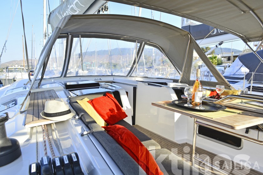 Hanse 505 - Yacht Charter Sailica