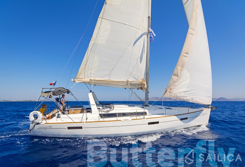 Oceanis 45 - Yacht Charter Sailica