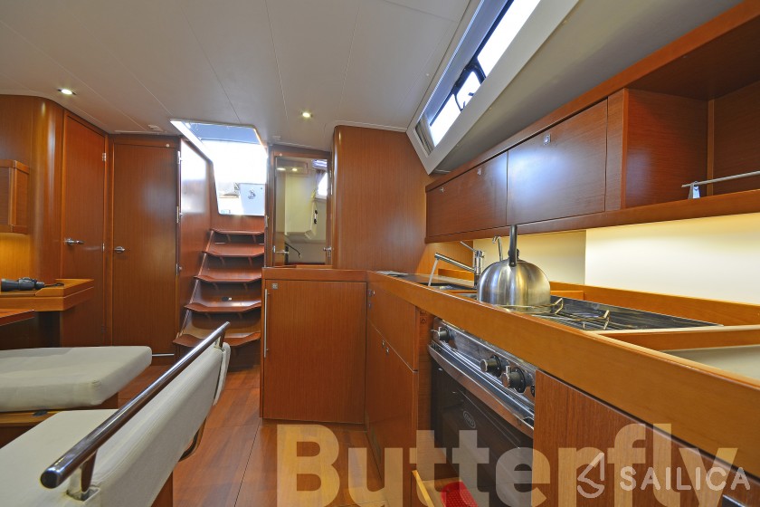 Oceanis 45 - Yacht Charter Sailica