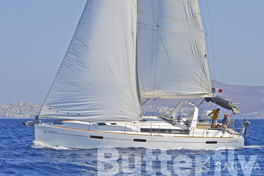 Oceanis 45 - Yacht Charter Sailica