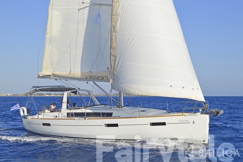 Oceanis 41 - Yacht Charter Sailica