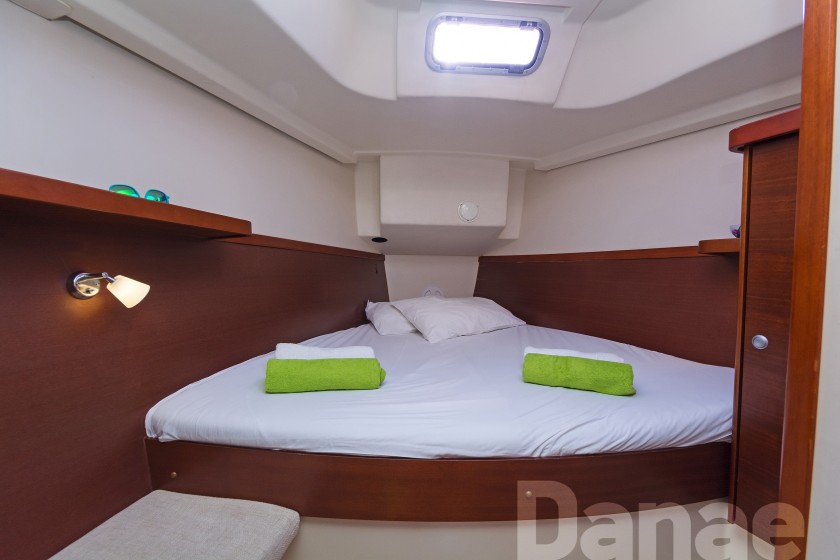 Hanse 400 - Yacht Charter Sailica