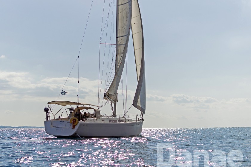 Hanse 400 - Yacht Charter Sailica