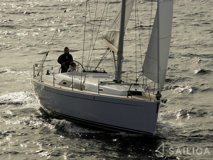 Hanse 400 - Yacht Charter Sailica