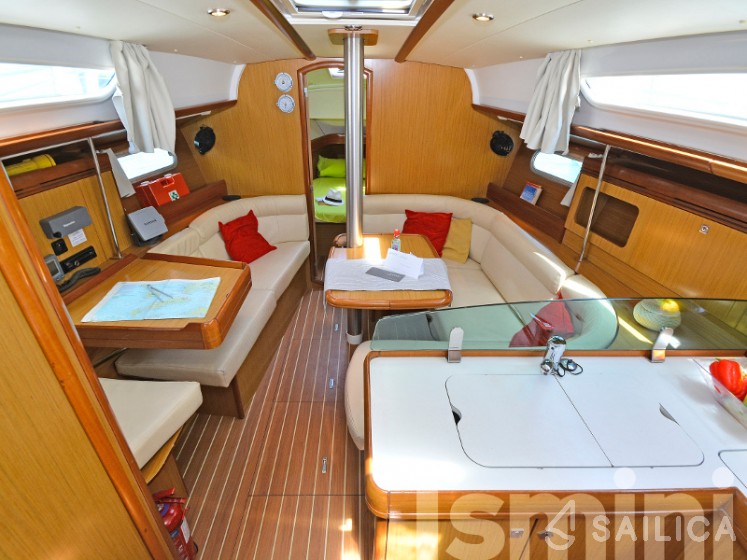 Sun Odyssey 36i - Yacht Charter Sailica