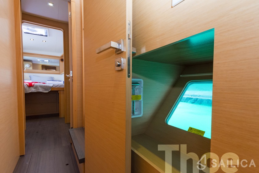 Lagoon 450  Flybridge - Yacht Charter Sailica