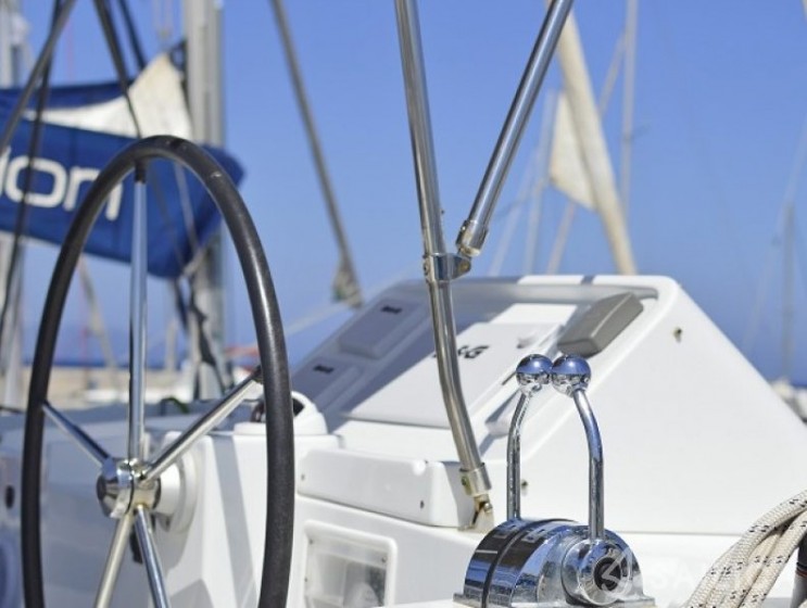Lagoon 450  Flybridge - Yacht Charter Sailica