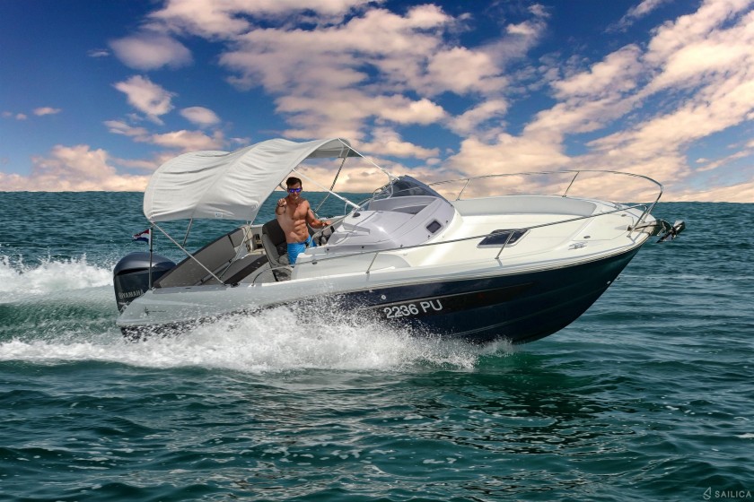Cap Camarat 7.5 WA SERIE 2 - Yacht Charter Sailica