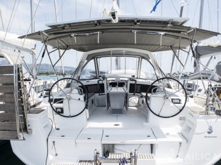 Oceanis 48 - Yacht Charter Sailica