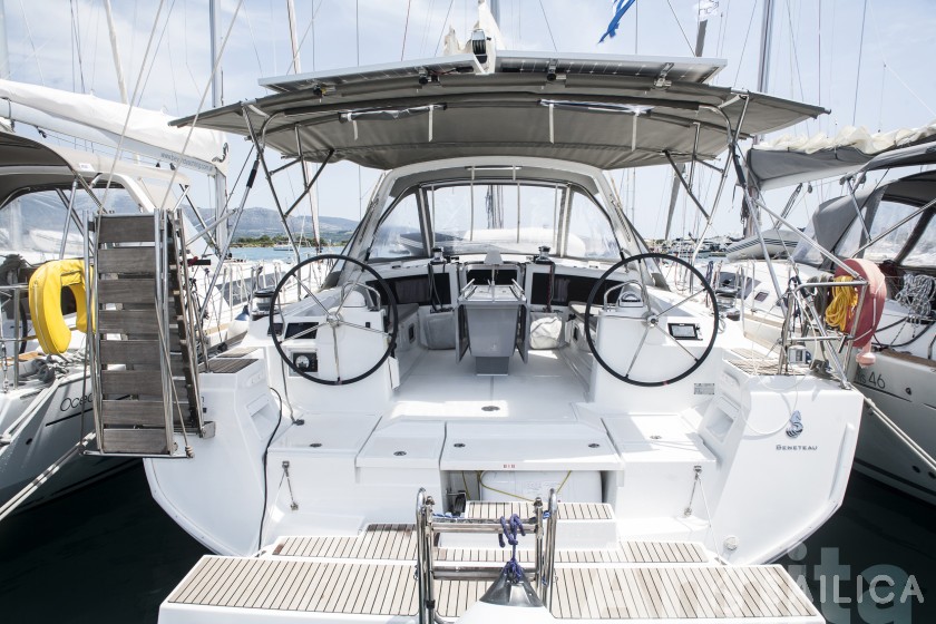 Oceanis 48 - Yacht Charter Sailica