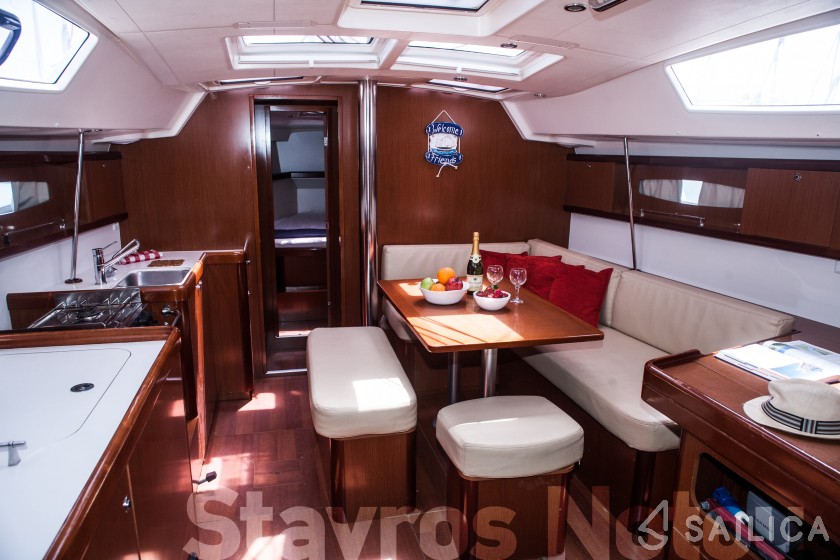 Oceanis 46 - Yacht Charter Sailica