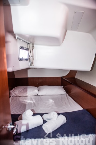 Oceanis 46 - Yacht Charter Sailica