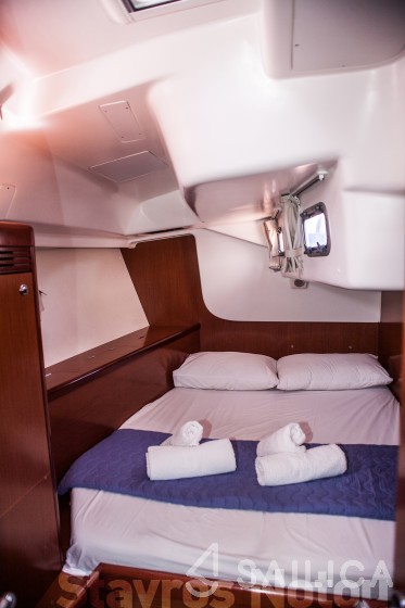 Oceanis 46 - Yacht Charter Sailica