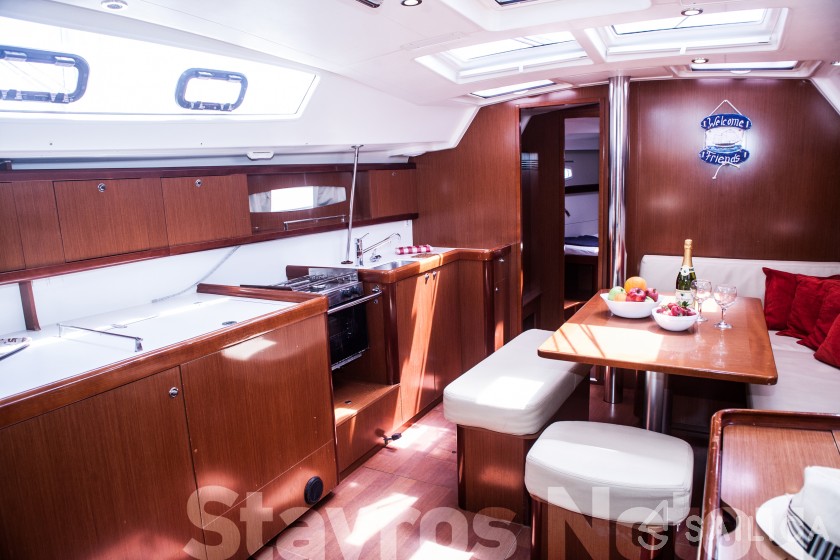 Oceanis 46 - Yacht Charter Sailica