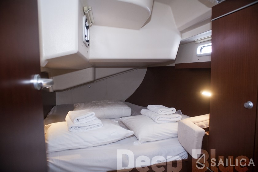 Hanse 415 - Yacht Charter Sailica
