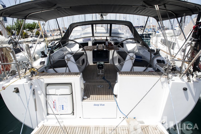 Hanse 415 - Yacht Charter Sailica