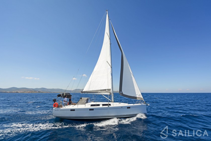Hanse 415 - Yacht Charter Sailica