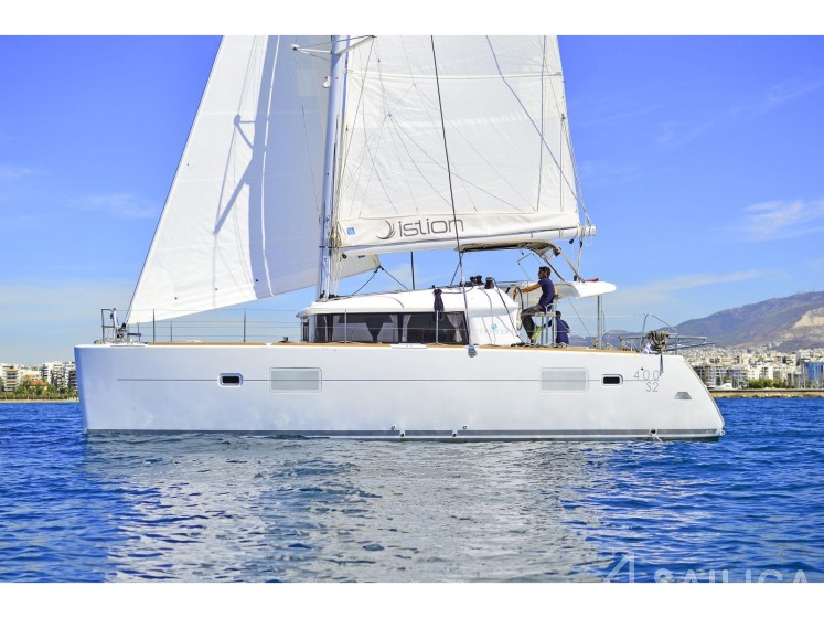 Lagoon 400 S2 - Yacht Charter Sailica