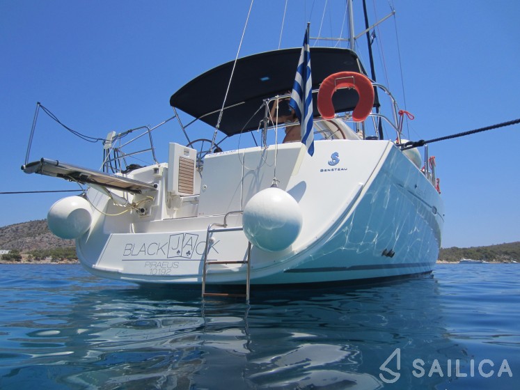 Oceanis 54 - Yacht Charter Sailica
