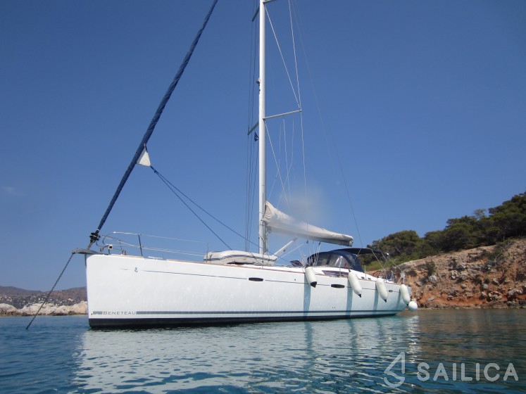 Oceanis 54 - Yacht Charter Sailica