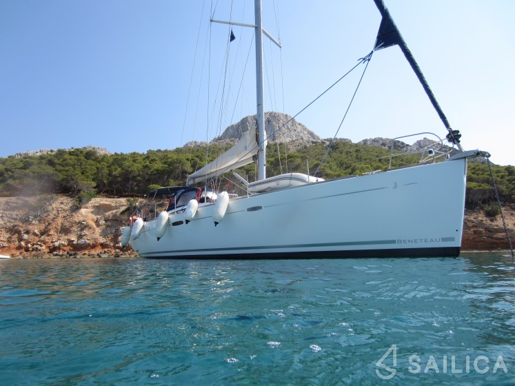 Oceanis 54 - Yacht Charter Sailica