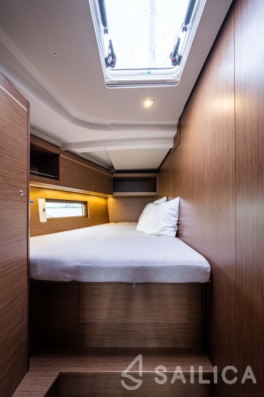 Oceanis 46.1 - Yacht Charter Sailica