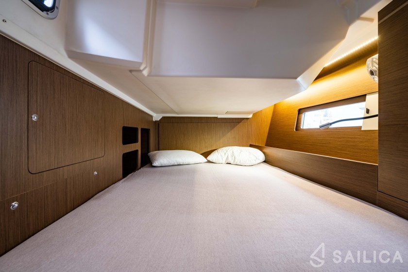 Oceanis 46.1 - Yacht Charter Sailica
