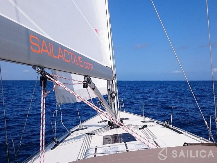Bavaria Cruiser 51 - Yacht Charter Sailica