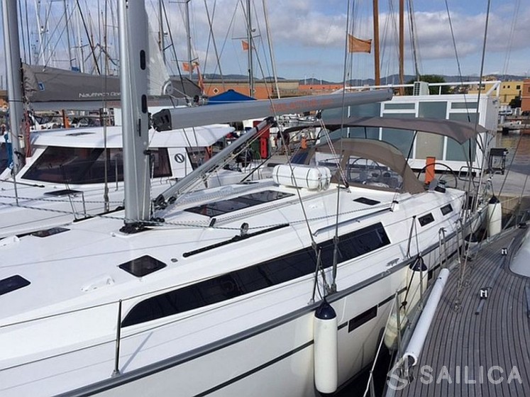 Bavaria Cruiser 51 - Yacht Charter Sailica