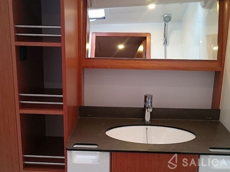 Bavaria Cruiser 51 - Yacht Charter Sailica